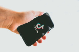 Republican lawmakers reintroduce bill to ban TikTok on federal devices