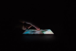 A fake Android app is turning victims&#8217; phones into SMS relays