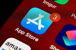 Apple reveals new App Store rules to stop devs tracking users