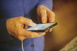 Top Ukrainian Mobile Operator Kyivstar Hit by Cyberattack