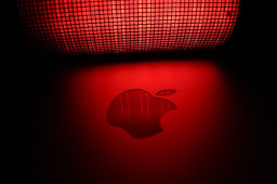Researchers Earn $50,000 for Hacking Apple Servers