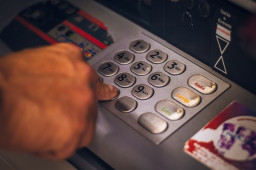 How Cyber Sleuths Cracked an ATM Shimmer Gang
