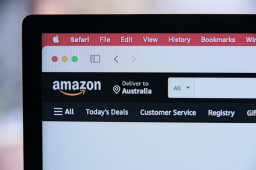Amazon shares security tips after it took down 20,000 fake websites last year