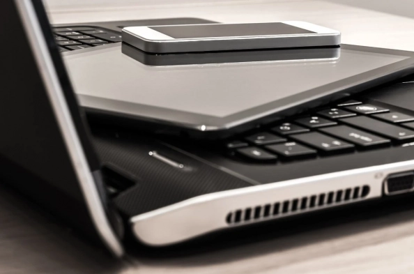 How to Safely Wipe Your Laptop Data Before Recycling or Selling