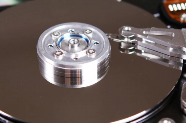 Advocating Software-Based Data Erasure to Combat E-Waste Crisis