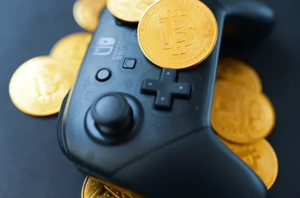 How Can Gamers Avoid Scams and Malware While Trading Skins?